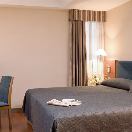 Occidental Отель 4*
